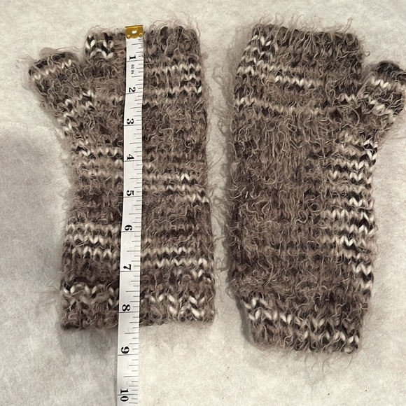 Fingerless mits - Picture 3 of 6